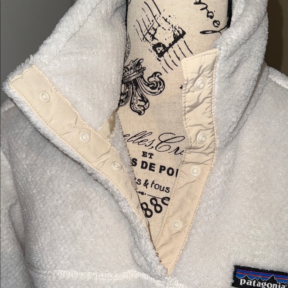 Patagonia Off-White Fleece Pullover - Picture 3 of 6